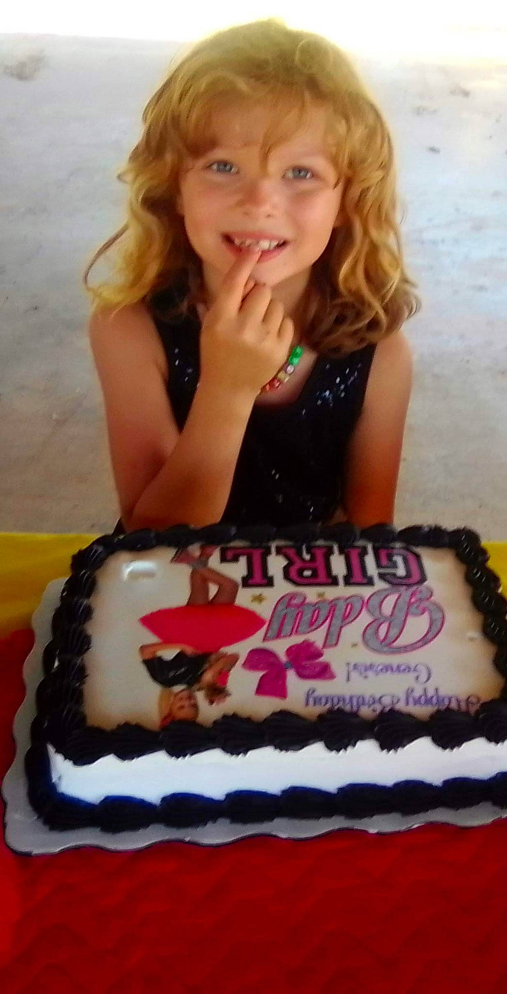 Genesis is registered to the contest to win money with this photo: baked_goods, birthday, birthday_cake, birthday_party, blond, buttercream, cake, cake_decorating, cake_decorating_supply, cuisine, dessert, dish, event, food, happy, joy, kuchen, person, recipe, smile