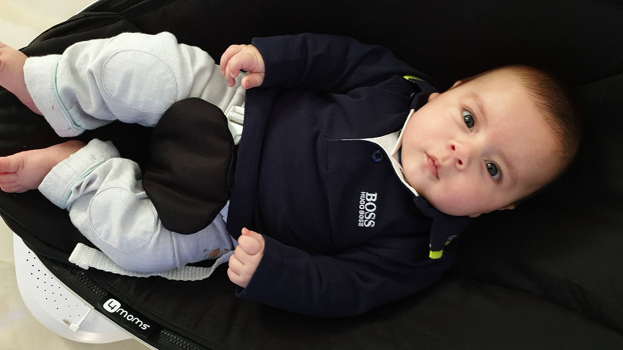 Gurasees participe au concours pour gagner de l'argent avec cette photo : baby, baby_products, baby_toddler_clothing, cheek, child, comfort, cuff, elbow, flash_photography, gesture, hand, outerwear, person, sitting, sleeve, thumb, toddler