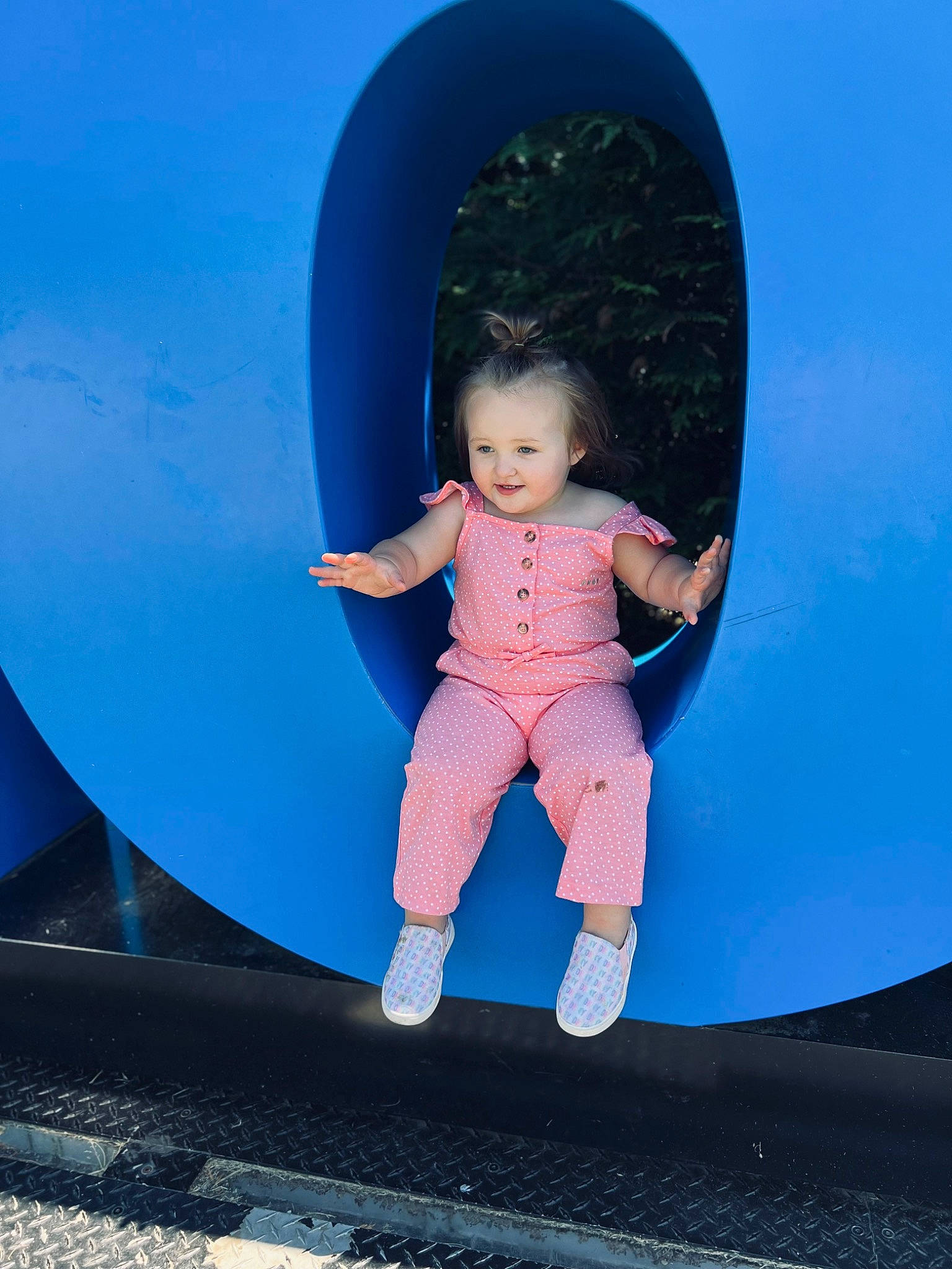 Journi joined the competition — help win amazing prizes! arm, asphalt, azure, baby_toddler_clothing, blue, electric_blue, eye, hair, hand, human_body, leg, leisure, magenta, organ, outerwear, person, pink, sleeve, t_shirt, tints_and_shades