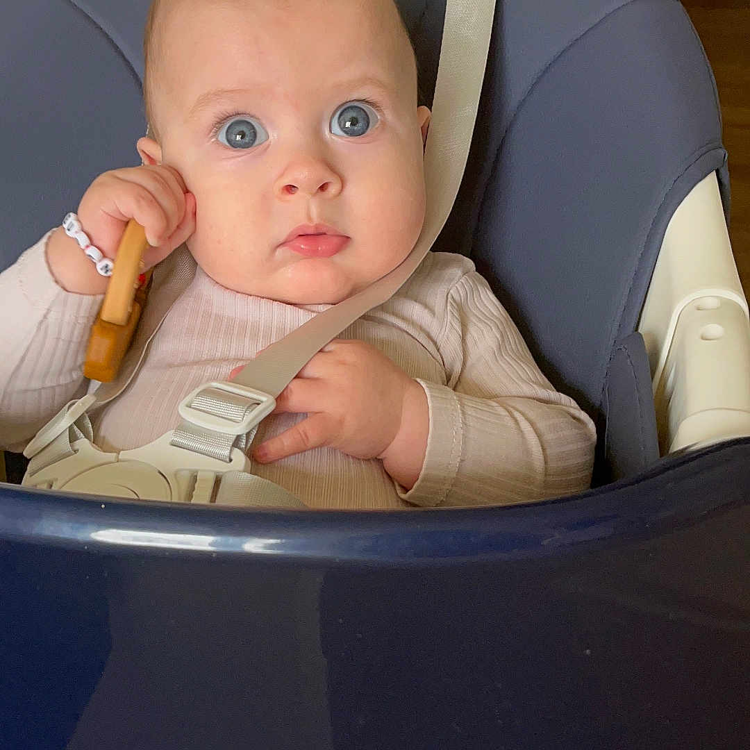 Eugeniu participe au concours pour gagner de l'argent avec cette photo : accessories, baby, bodypart, car, chair, couch, crib, cushion, cutlery, face, finger, furniture, hand, head, homedecor, infantbed, person, photography, portrait, spoon