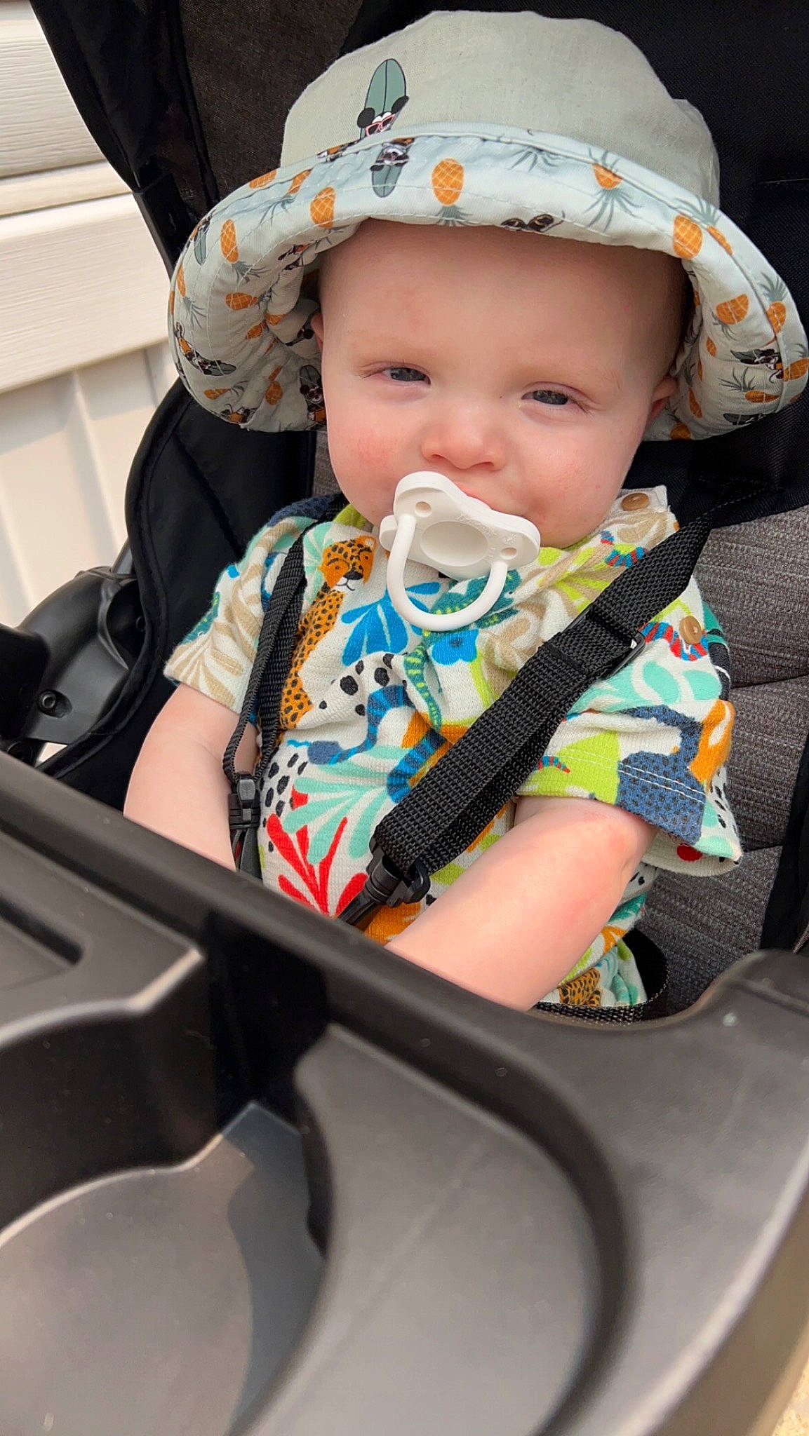 Aaron is registered to the contest to win money with this photo: auto_part, automotive_design, baby, baby_carriage, baby_in_car_seat, baby_products, baby_toddler_clothing, car_seat, child, comfort, eye, fun, happy, motor_vehicle, person, product, seat_belt, sitting, steering_wheel, toddler