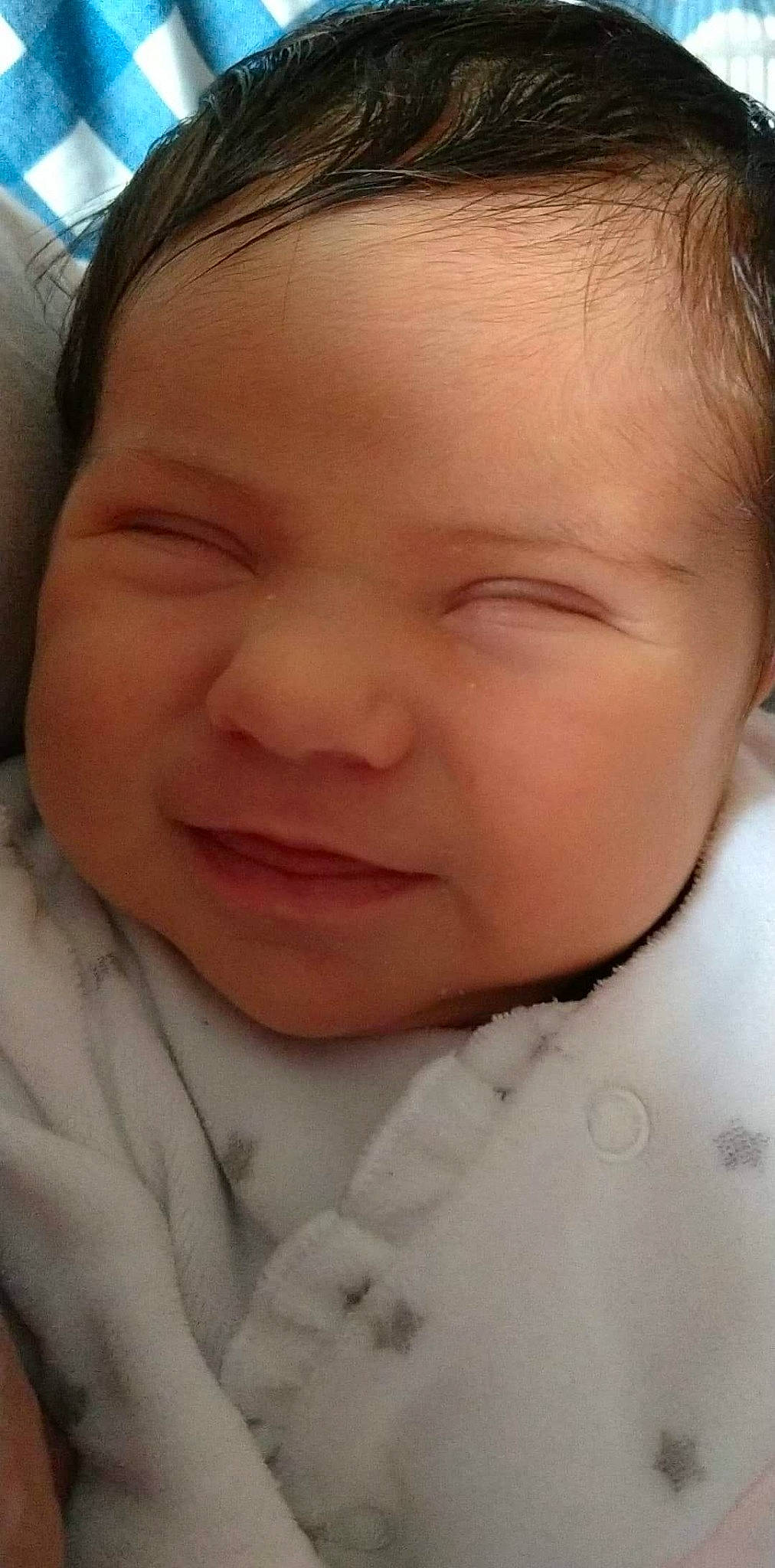 Bonny participe au concours pour gagner de l'argent avec cette photo : baby, baby_toddler_clothing, cheek, child, chin, close_up, eyebrow, eyelash, facial_expression, forehead, iris, jaw, lip, nap, organ, person, skin, sleep, toddler