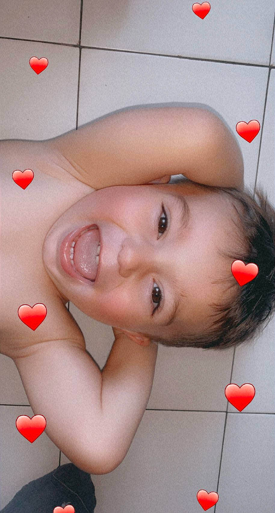 Yabram a rejoint le concours — aidez-le/la à gagner de superbes lots ! black_hair, cheek, chest, chin, eye, eyebrow, eyelash, face, facial_expression, happy, head, joint, lip, lipstick, mouth, neck, nose, person, pink, shoulder