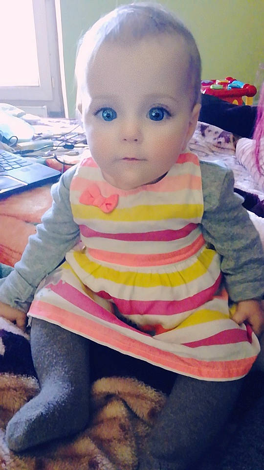 Mila a rejoint le concours — aidez-le/la à gagner de superbes lots ! baby, cheek, child, eye, face, head, lip, person, skin, smile, toddler