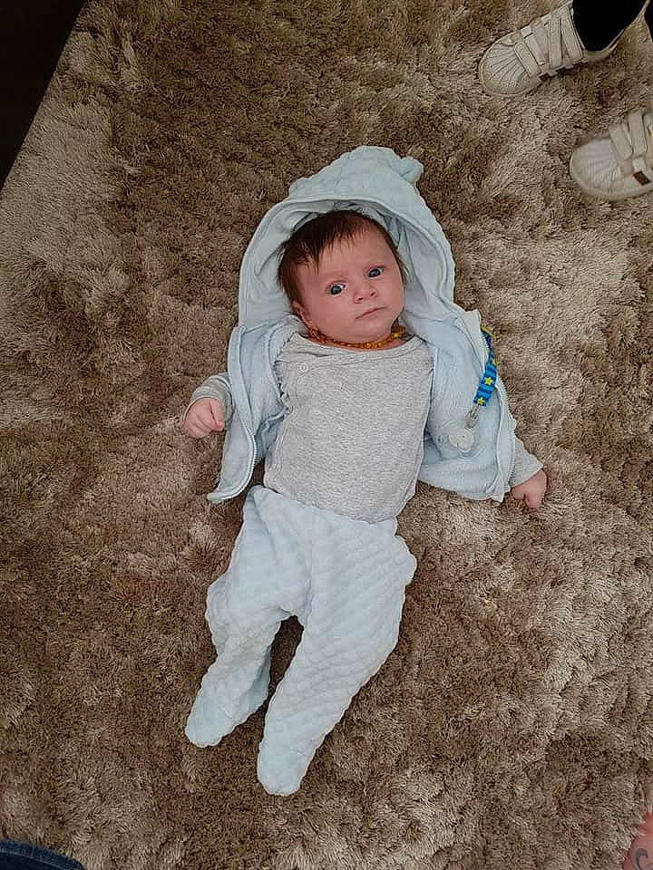 Esteban a rejoint le concours — aidez-le/la à gagner de superbes lots ! baby, child, eye, fun, people, person, play, skin, smile, toddler, vacation