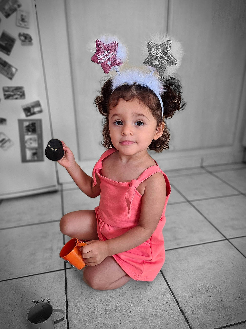 Naélya participe au concours pour gagner de l'argent avec cette photo : baby, beauty, child, child_model, costume, dress, hair_accessory, happy, headband, joy, person, photography, pink, play, skin, smile, snapshot, toddler