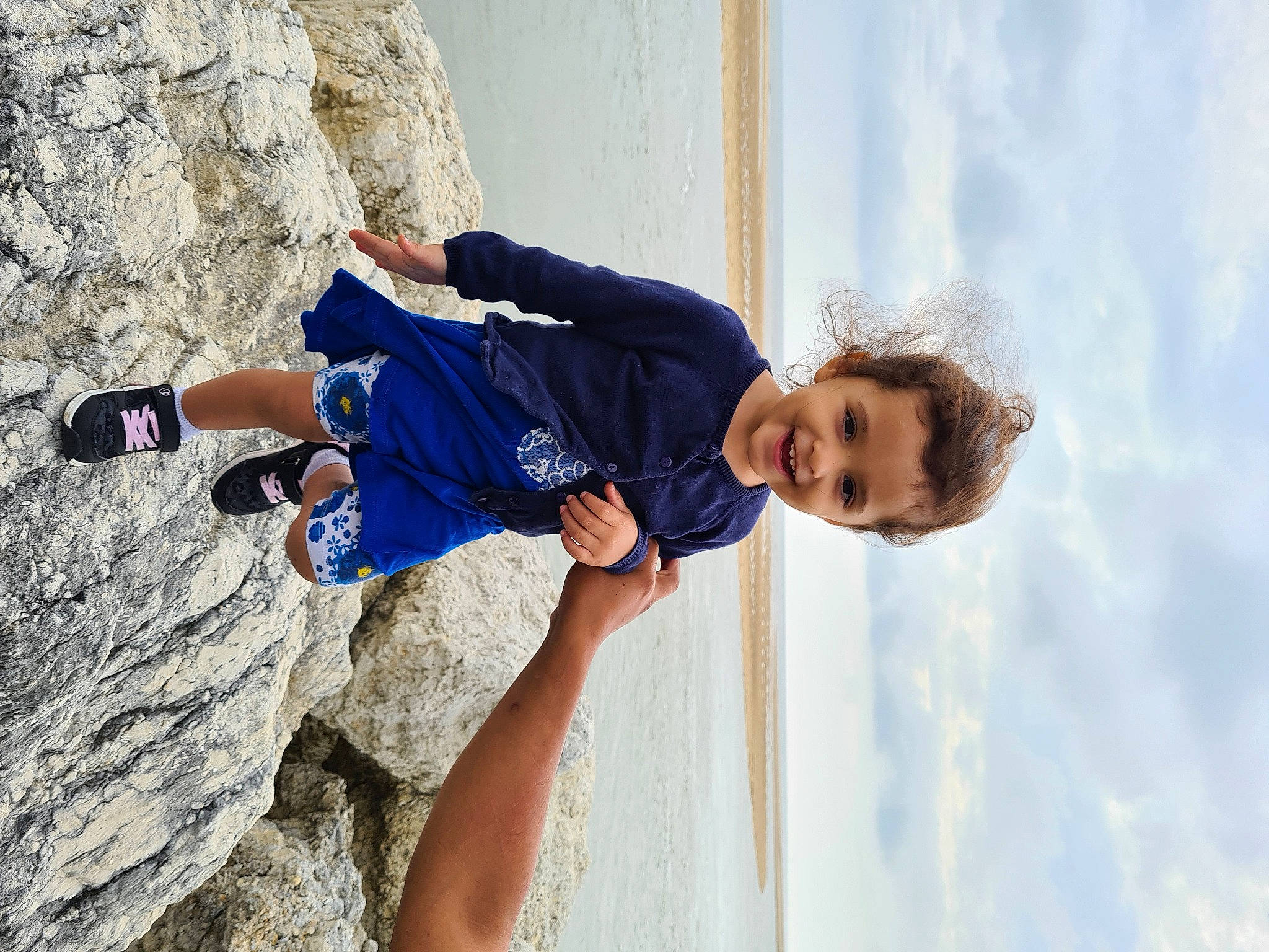 Naélya participe au concours pour gagner de l'argent avec cette photo : adventure, child, fun, joy, leisure, person, recreation, vacation