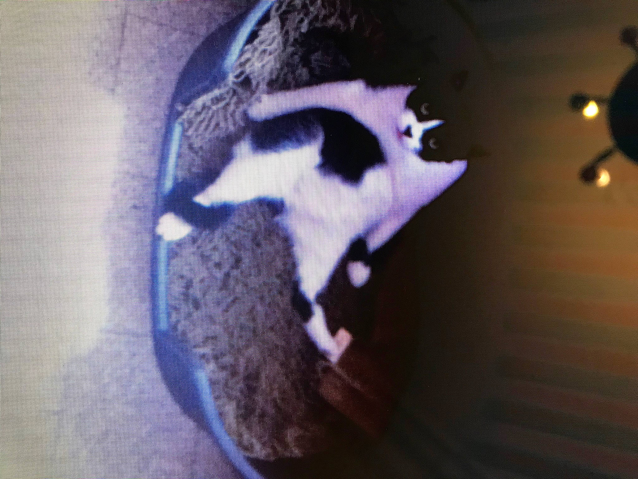 Flika a rejoint le concours — aidez-le/la à gagner de superbes lots ! art, astronomical_object, carmine, circle, darkness, electric_blue, event, fashion_accessory, font, fur, graphics, magenta, night, pattern, personal_protective_equipment, purple, shadow, space, tints_and_shades, visual_arts