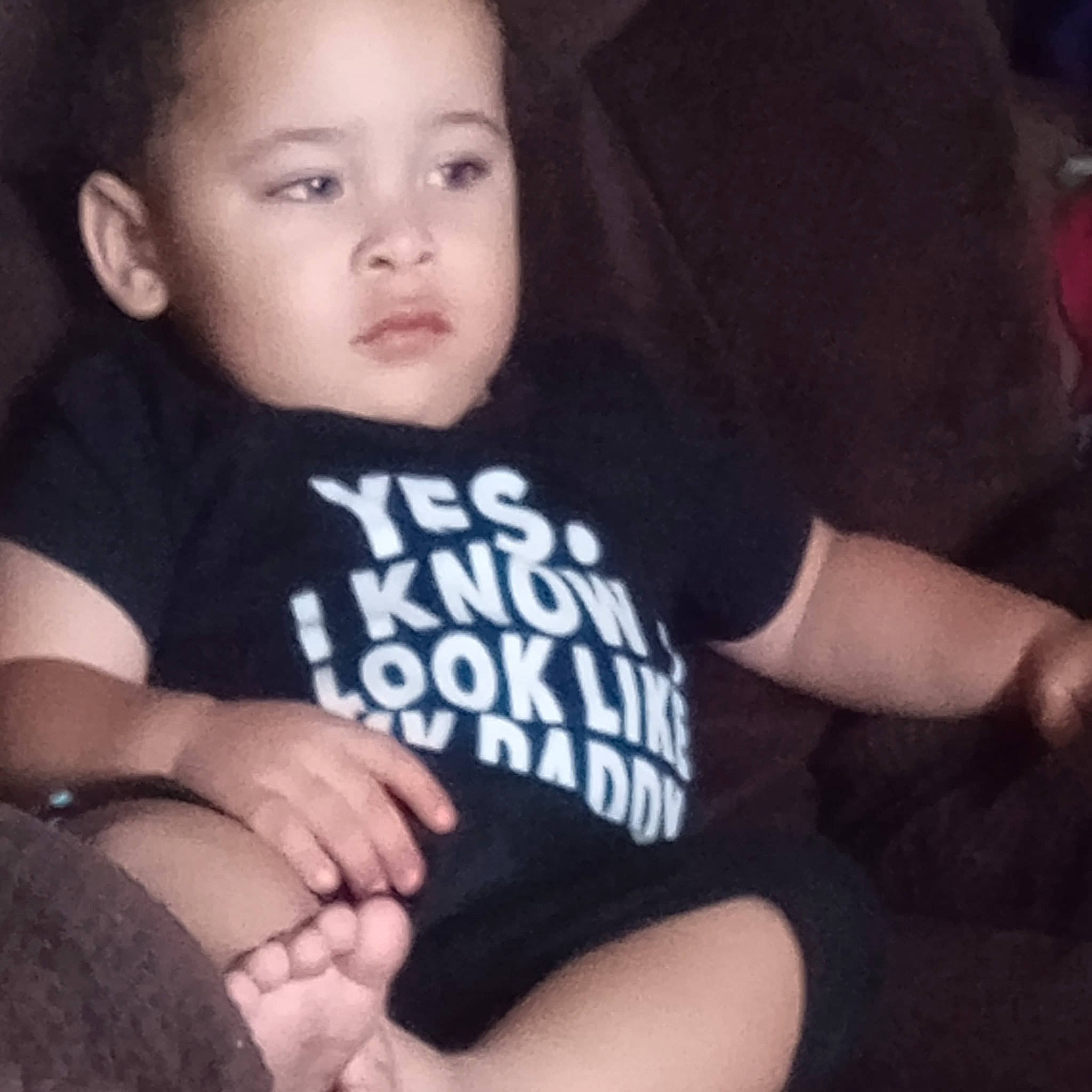 Jenesis is registered to the contest to win money with this photo: cheek, chin, ear, eye, eyebrow, face, finger, flash_photography, gesture, hair, hairstyle, head, human_body, leg, mouth, neck, nose, person, shoulder, skin