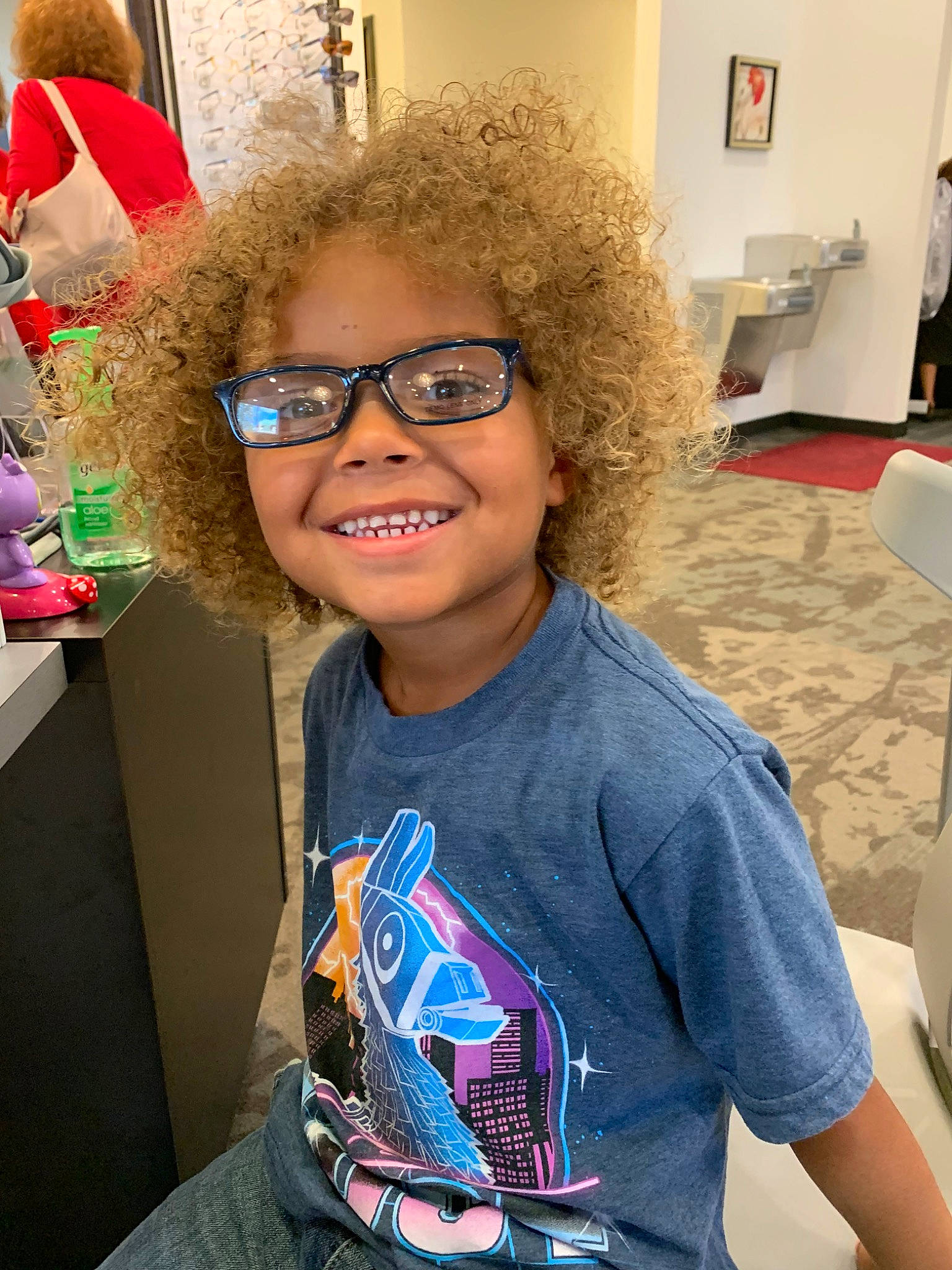 Kadyn joined the competition — help win amazing prizes! afro, child, eyewear, glasses, hair, hairstyle, joy, person, photography, smile, t_shirt, vacation, vision_care