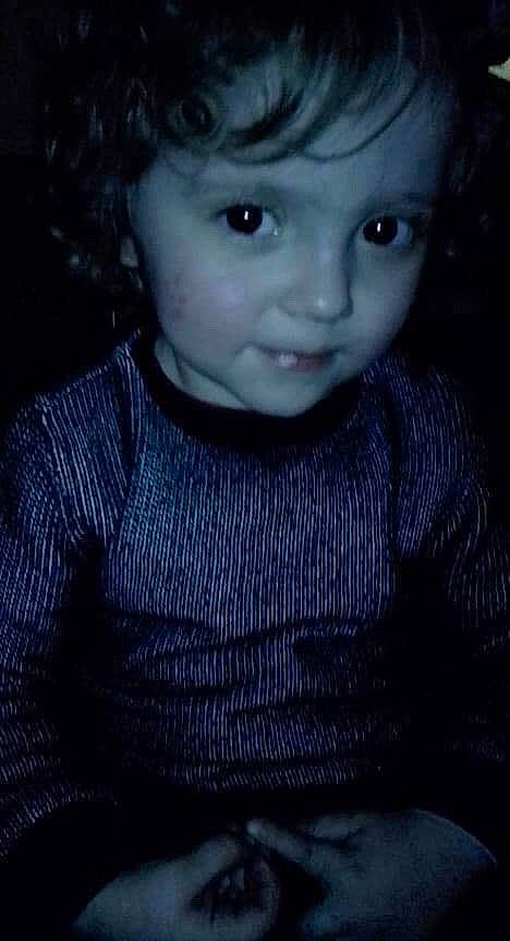 Kenzo a rejoint le concours — aidez-le/la à gagner de superbes lots ! black, black_and_white, black_hair, cheek, child, chin, darkness, eye, face, head, iris, lip, monochrome, mouth, nose, person, photography, portrait, portrait_photography, smile