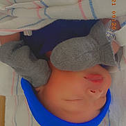 Xiylen is registered to the contest to win money with this photo: art, baby, baby_products, baby_toddler_clothing, cap, child, comfort, electric_blue, fashion_accessory, hat, headgear, knit_cap, linens, neck, orange, pattern, textile, toddler, wool, woolen