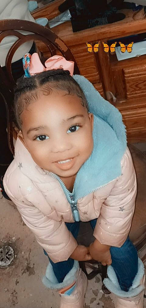 A'Kirah is registered to the contest to win money with this photo: arm, blue, cheek, chin, eye, eyebrow, eyelash, face, finger, flash_photography, forehead, hair, happy, head, iris, joy, lip, mouth, nose, person