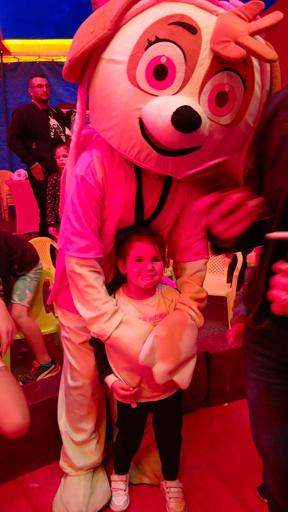 Naya participe au concours pour gagner de l'argent avec cette photo : costume, entertainment, event, facial_expression, fun, happy, hat, joy, leisure, magenta, mascot, muscle, people, person, pink, purple, recreation, red, shorts, smile