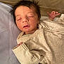 Tom participe au concours pour gagner de l'argent avec cette photo : baby, bed, child, closeup, clothing, cozy, cute, face, hair, hands, indoors, infant, newborn, pale_skin, peaceful, portrait, resting, sleeping, soft_texture, toddler