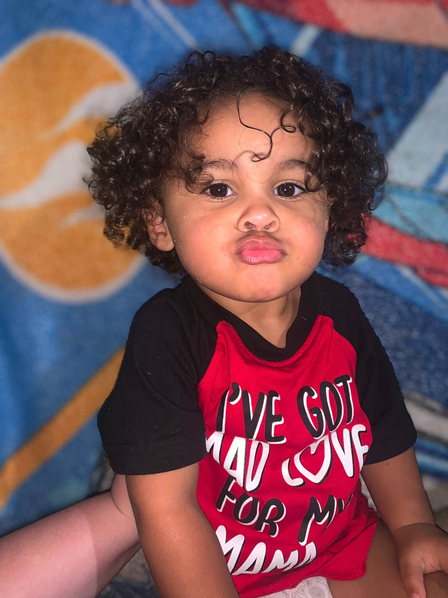 Kylin is registered to the contest to win money with this photo: arm, black, blue, cheek, chin, cool, eye, face, flash_photography, forehead, happy, human_body, iris, lip, mouth, neck, nose, person, shoulder, skin