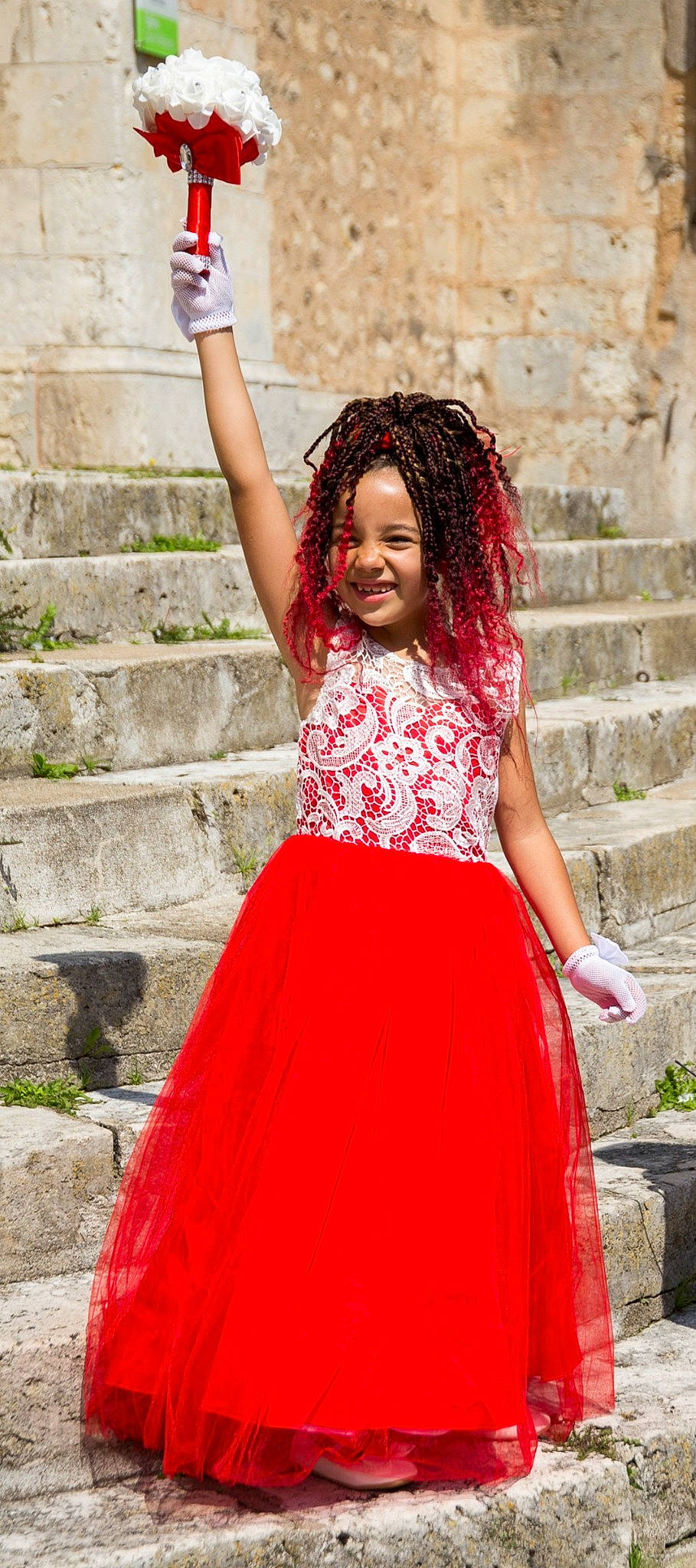 Abygaëlle a rejoint le concours — aidez-le/la à gagner de superbes lots ! beauty, black_hair, day_dress, dress, fashion_design, formal_wear, fun, grass, hair, hairstyle, happy, joy, leisure, long_hair, magenta, one_piece_garment, people_in_nature, person, pink, sleeve