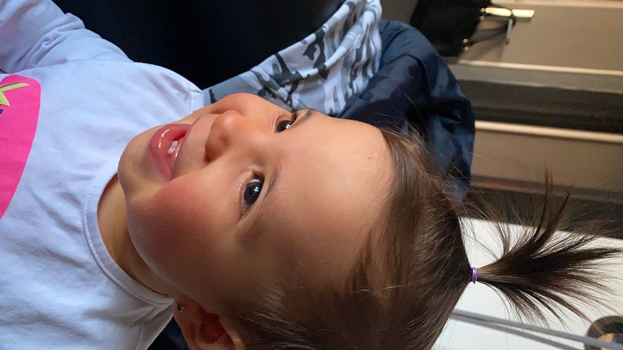 Selenia participe au concours pour gagner de l'argent avec cette photo : baby, black_hair, cheek, chest, chin, ear, eye, eyebrow, eyelash, facial_expression, forehead, headgear, jaw, lip, mouth, neck, nose, person, shoulder, skin