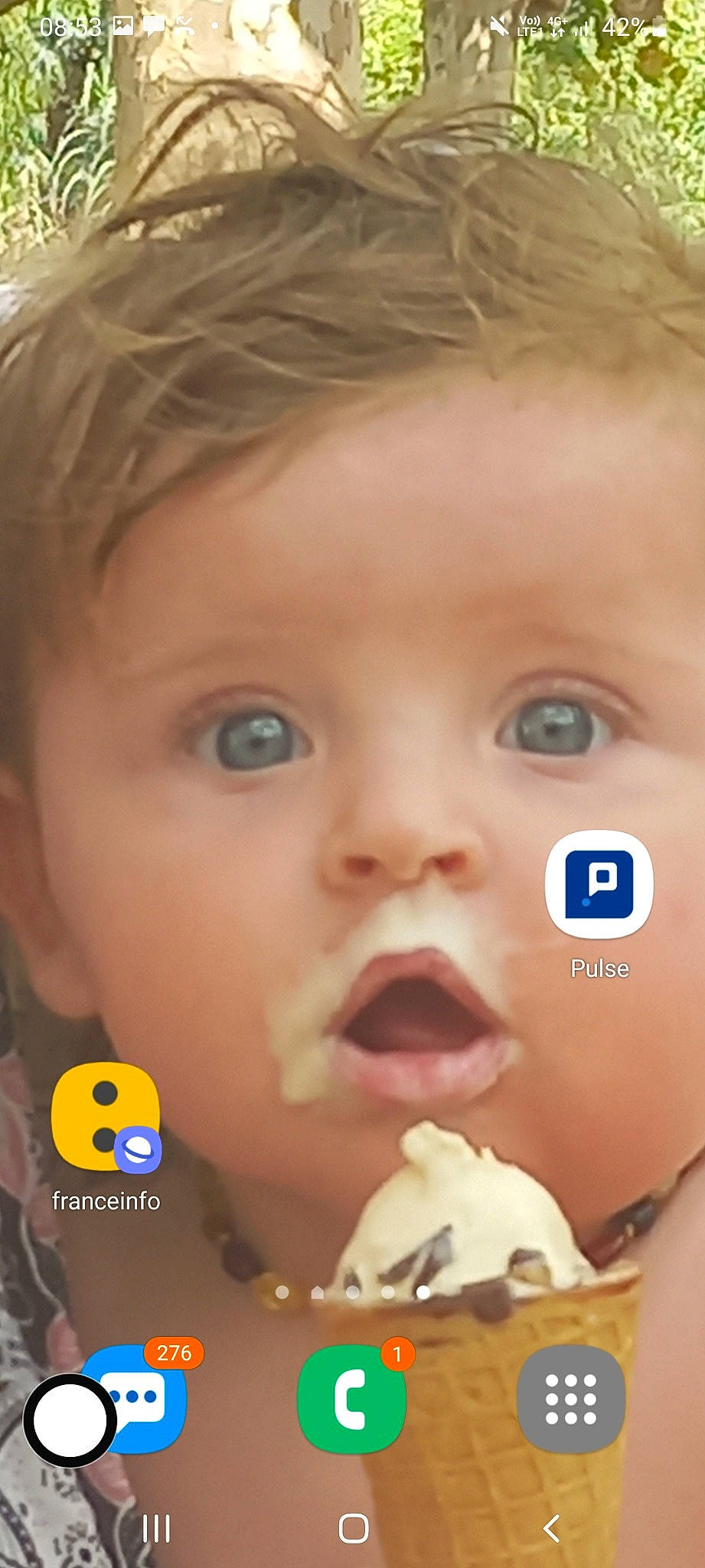 Elisa a rejoint le concours — aidez-le/la à gagner de superbes lots ! baby, cheek, chin, ear, eyebrow, eyelash, food_craving, forehead, gesture, hairstyle, happy, iris, lip, mouth, nose, organ, person, product, skin, smile