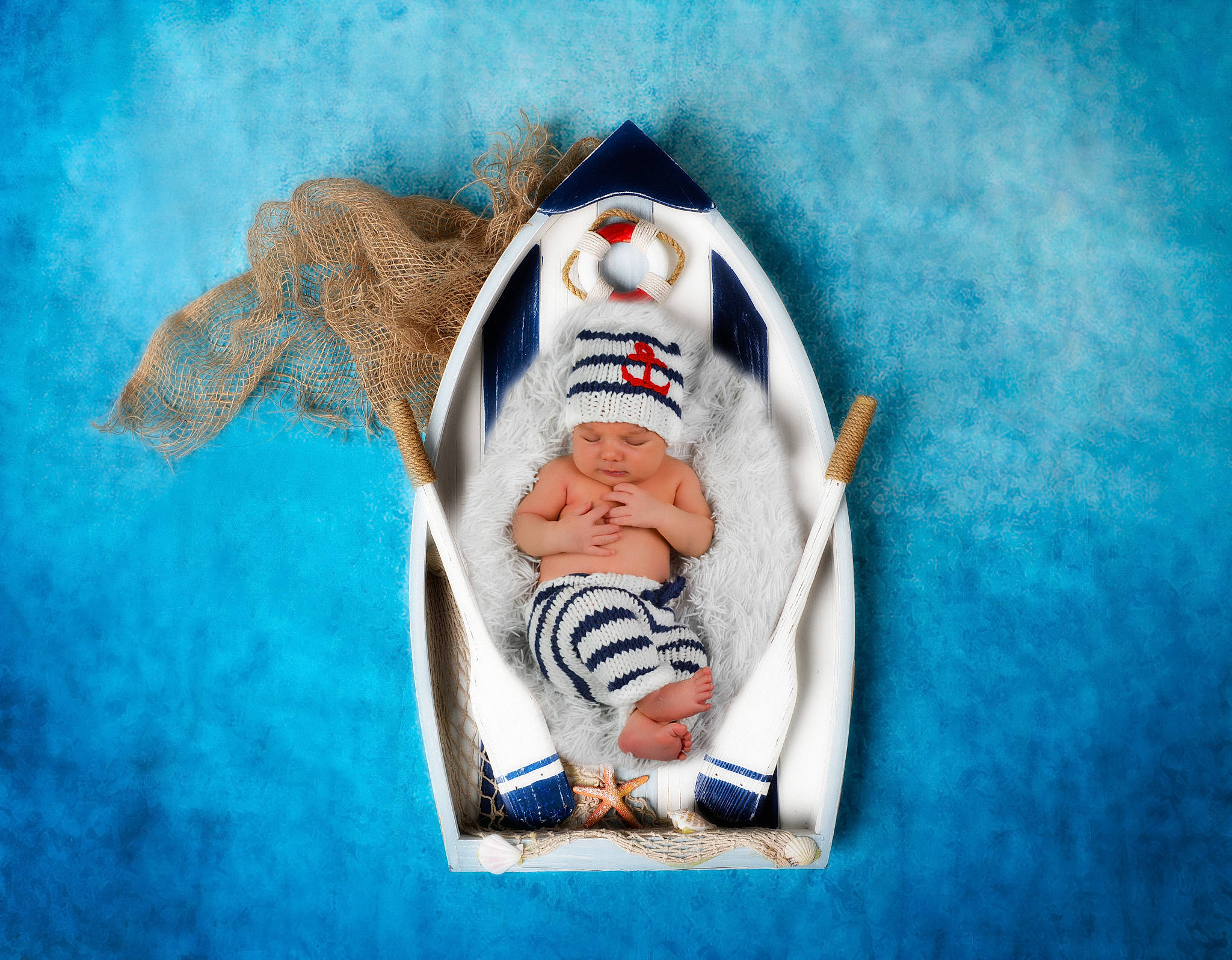 Gennaro participe au concours pour gagner de l'argent avec cette photo : blue, child, headwear, illustration, person