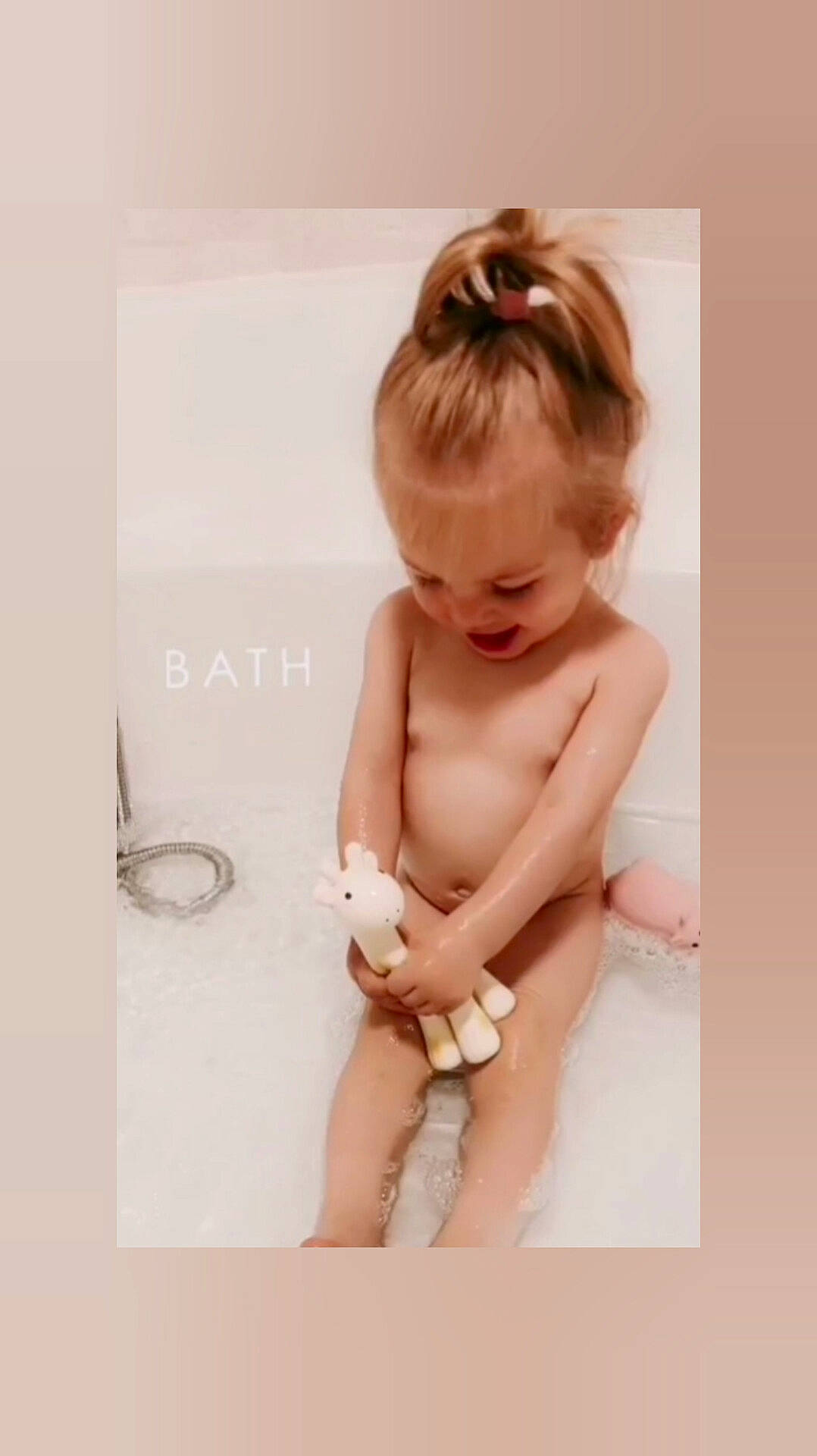 Daisy is registered to the contest to win money with this photo: baby, baby_toddler_clothing, blond, chest, child, elbow, fashion_accessory, foot, happy, human_leg, jewellery, knee, metal, person, sleeve, smile, tableware, thigh, thumb, toddler