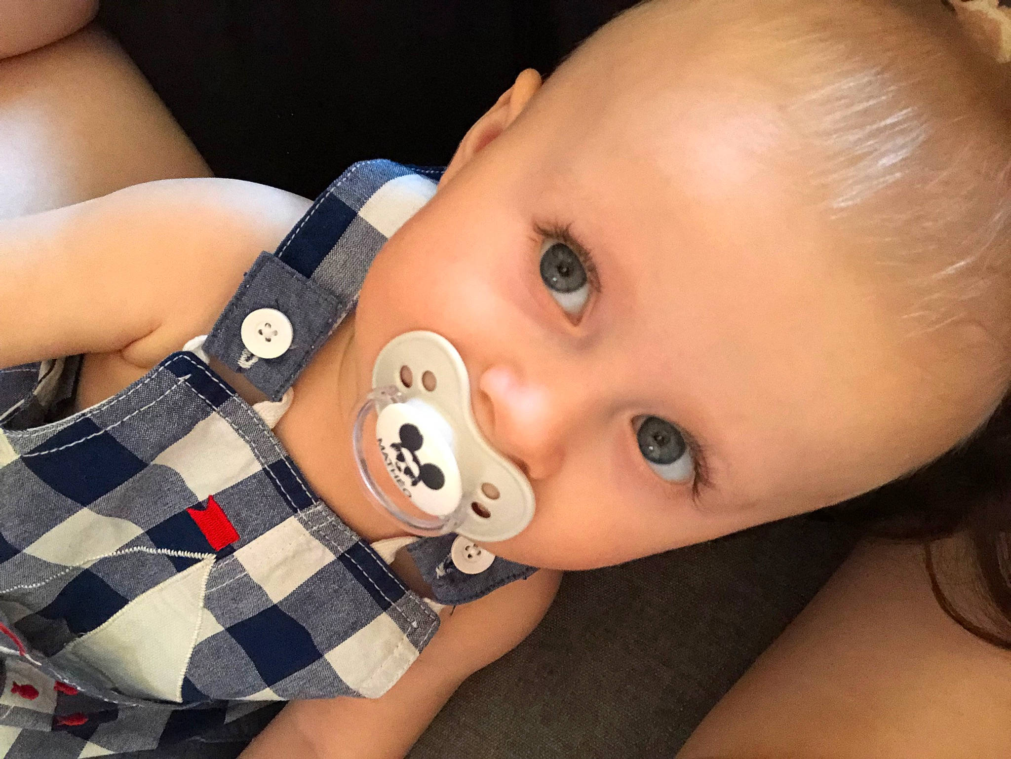 Mathéo participe au concours pour gagner de l'argent avec cette photo : baby, baby_toddler_clothing, beauty, cheek, child, collar, eyelash, flash_photography, happy, iris, lip, mouth, nail, nose, pattern, person, plaid, skin, sleeve, tartan