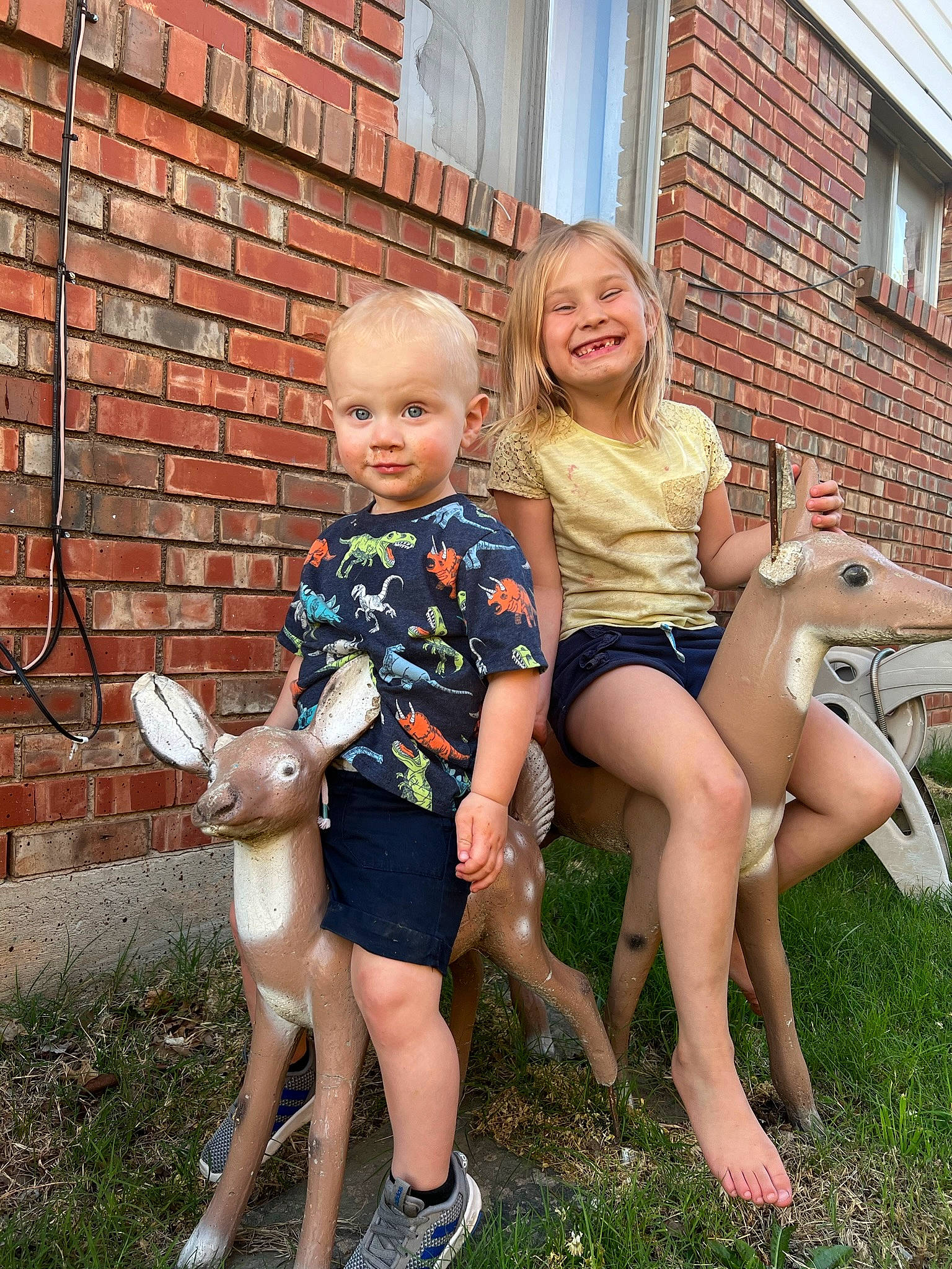 Koen joined the competition — help win amazing prizes! eye, facial_expression, fashion, grass, hairstyle, happy, head, human, human_body, joint, joy, leg, people_in_nature, person, plant, shoe, shorts, shoulder, skin, smile