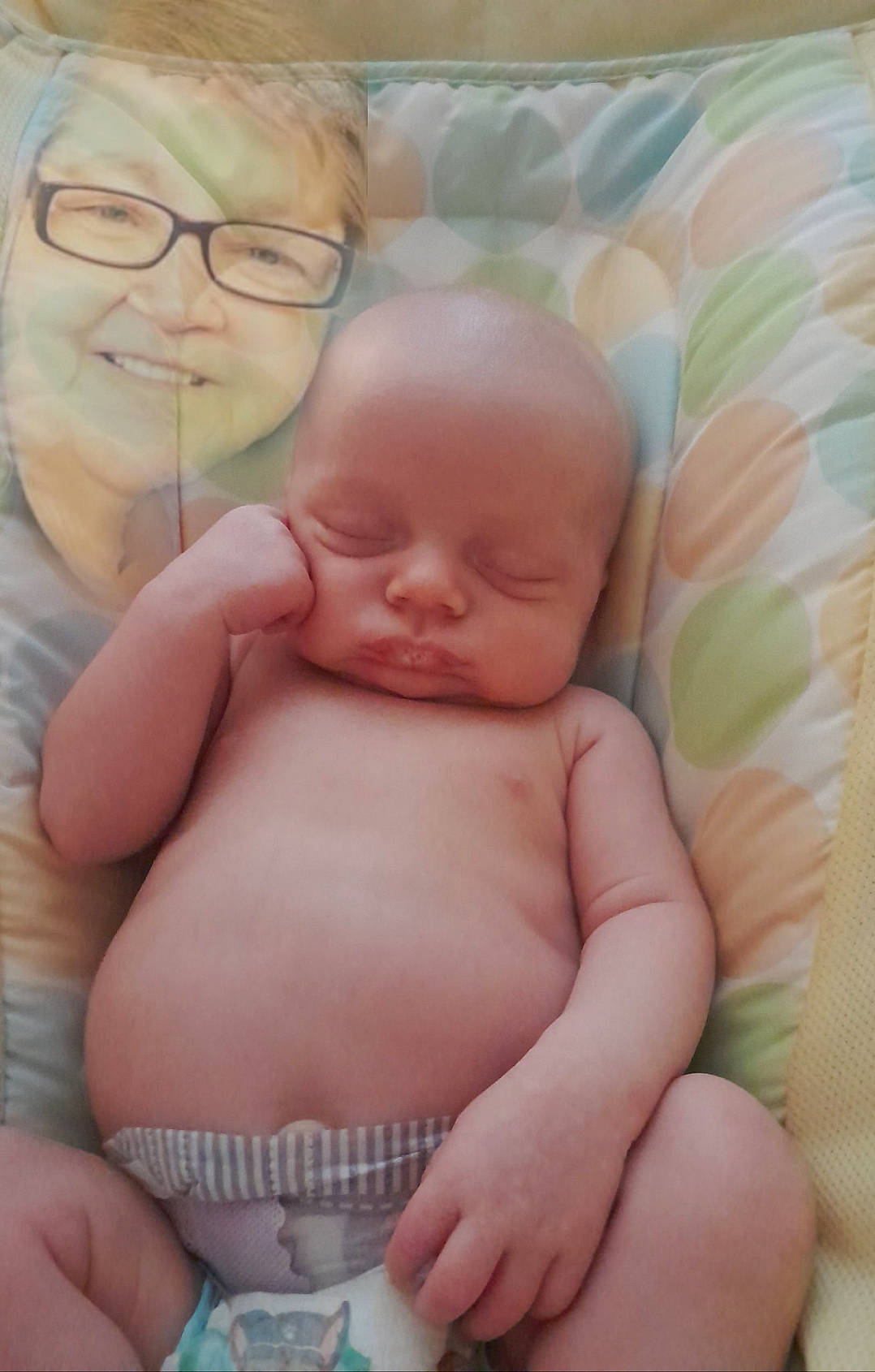 Jason is registered to the contest to win money with this photo: arm, cheek, chest, eye, face, finger, gesture, glasses, hair, head, human_body, interaction, joy, mouth, muscle, nose, person, product, skin, smile