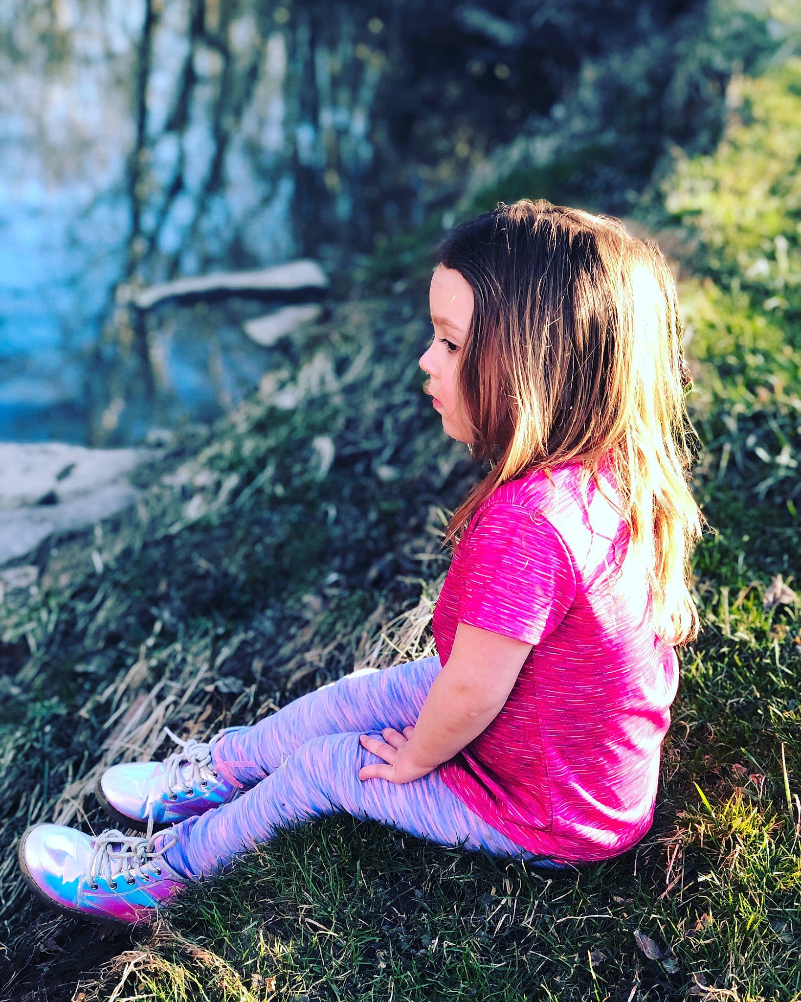 Tinleigh is registered to the contest to win money with this photo: cool, flash_photography, fun, grass, grass_family, grassland, hairstyle, happy, knee, leg, leisure, morning, people_in_nature, person, plant, sneakers, street_fashion, sunlight, thigh, tints_and_shades