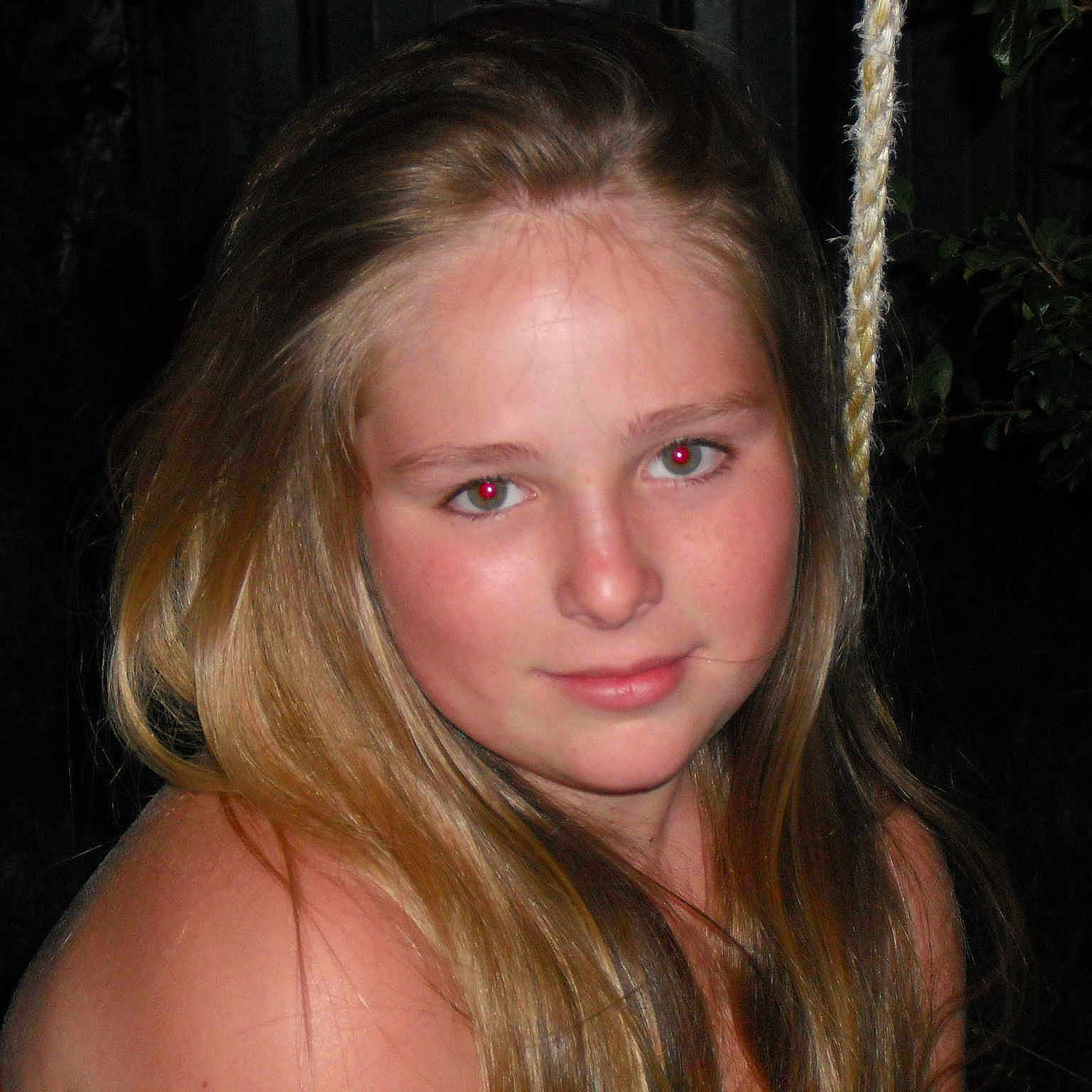 Estelle participe au concours pour gagner de l'argent avec cette photo :