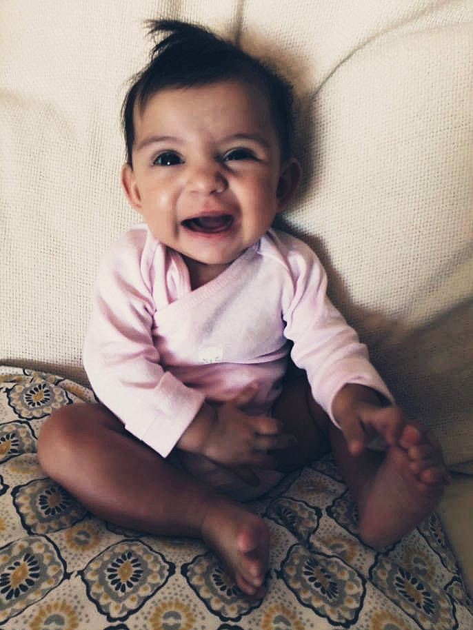 Nina participe au concours pour gagner de l'argent avec cette photo : baby, beauty, cheek, child, chin, cool, eye, face, facial_expression, forehead, happy, head, lip, nose, people, person, sitting, skin, smile, snapshot