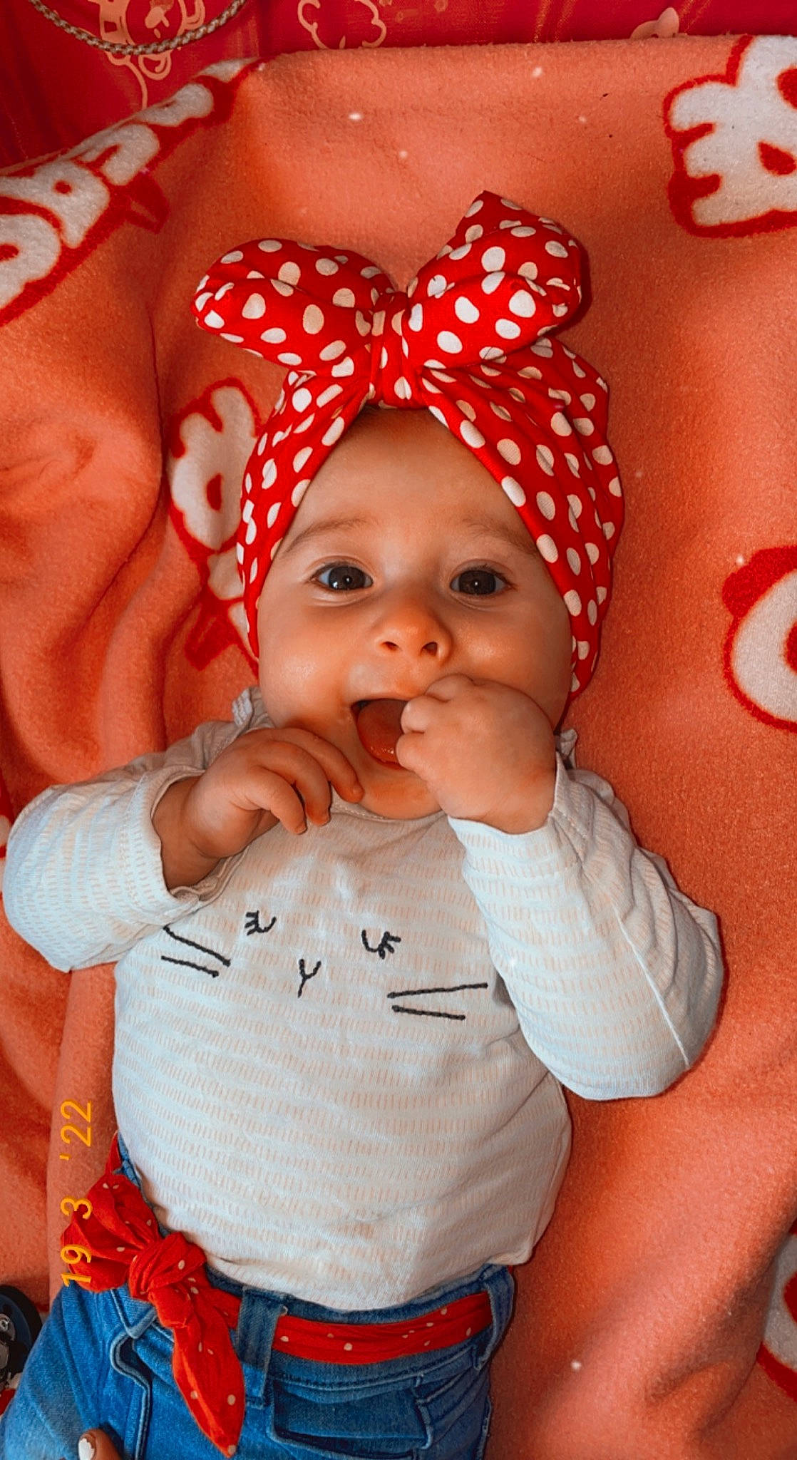 Shayna participe au concours pour gagner de l'argent avec cette photo : baby, baby_toddler_clothing, cap, cheek, eye, face, finger, gesture, hand, happy, headwear, lip, mouth, muscle, nose, person, pink, product, skin, sleeve