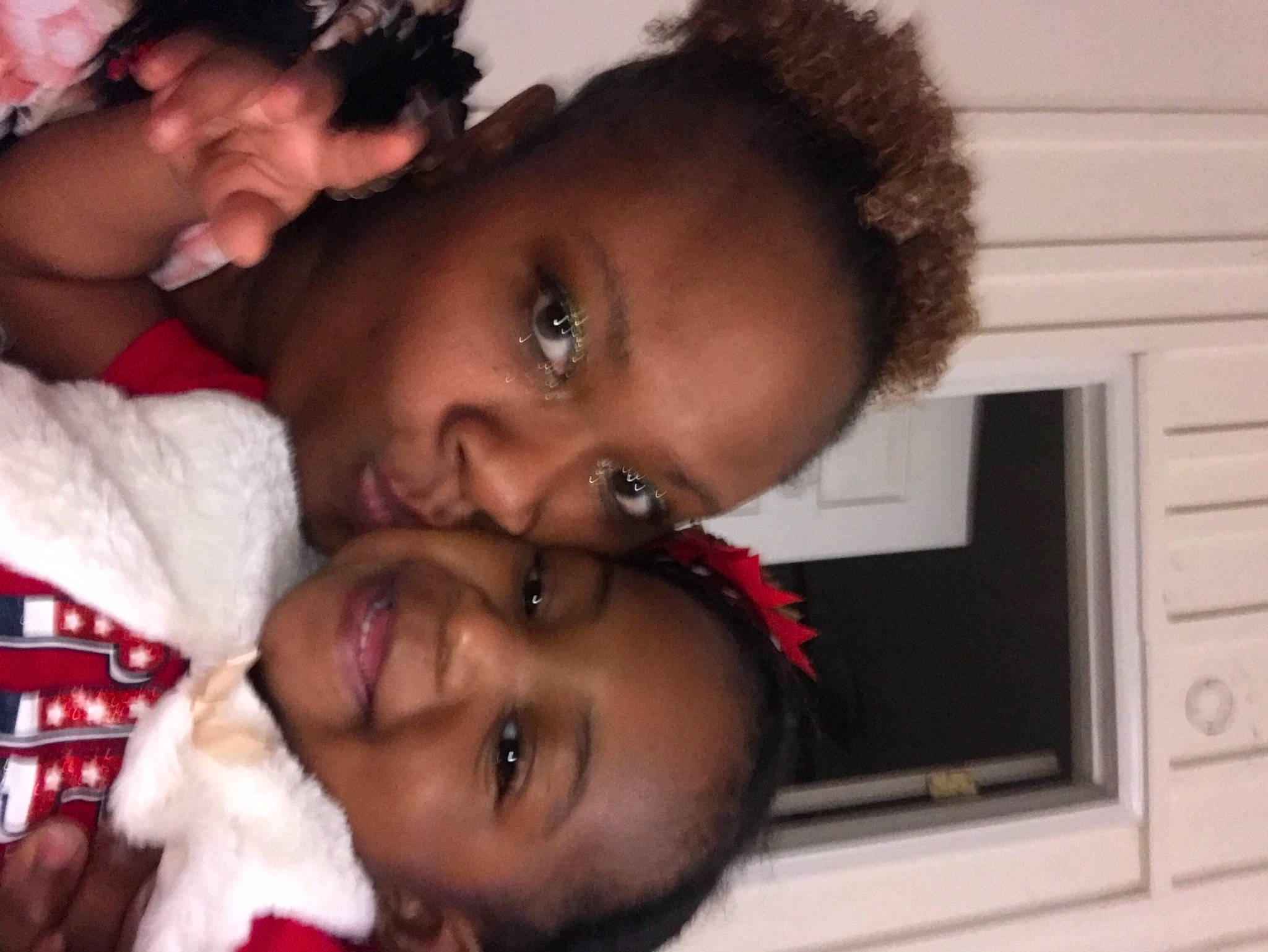 Desiree is registered to the contest to win money with this photo: black, cheek, ear, eye, eyebrow, eyelash, facial_expression, forehead, hairstyle, happy, head, human, joy, lip, mammal, mouth, muscle, nose, person, skin