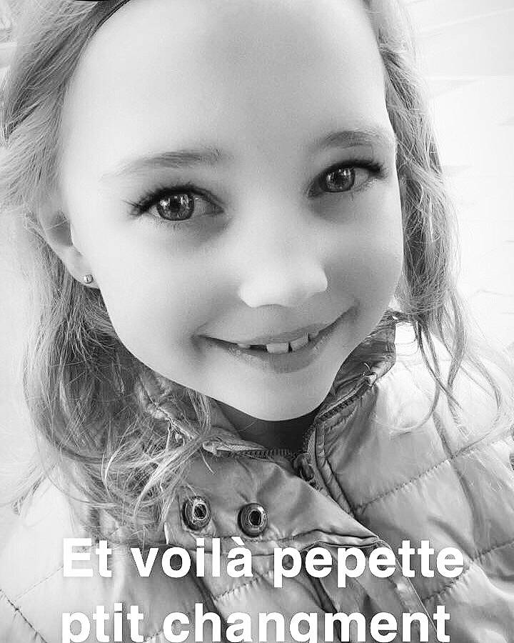 Tiffaine participe au concours pour gagner de l'argent avec cette photo : beauty, black_and_white, cheek, child, chin, eye, eyebrow, face, facial_expression, forehead, hair, hairstyle, head, joy, lip, mouth, nose, person, photograph, portrait