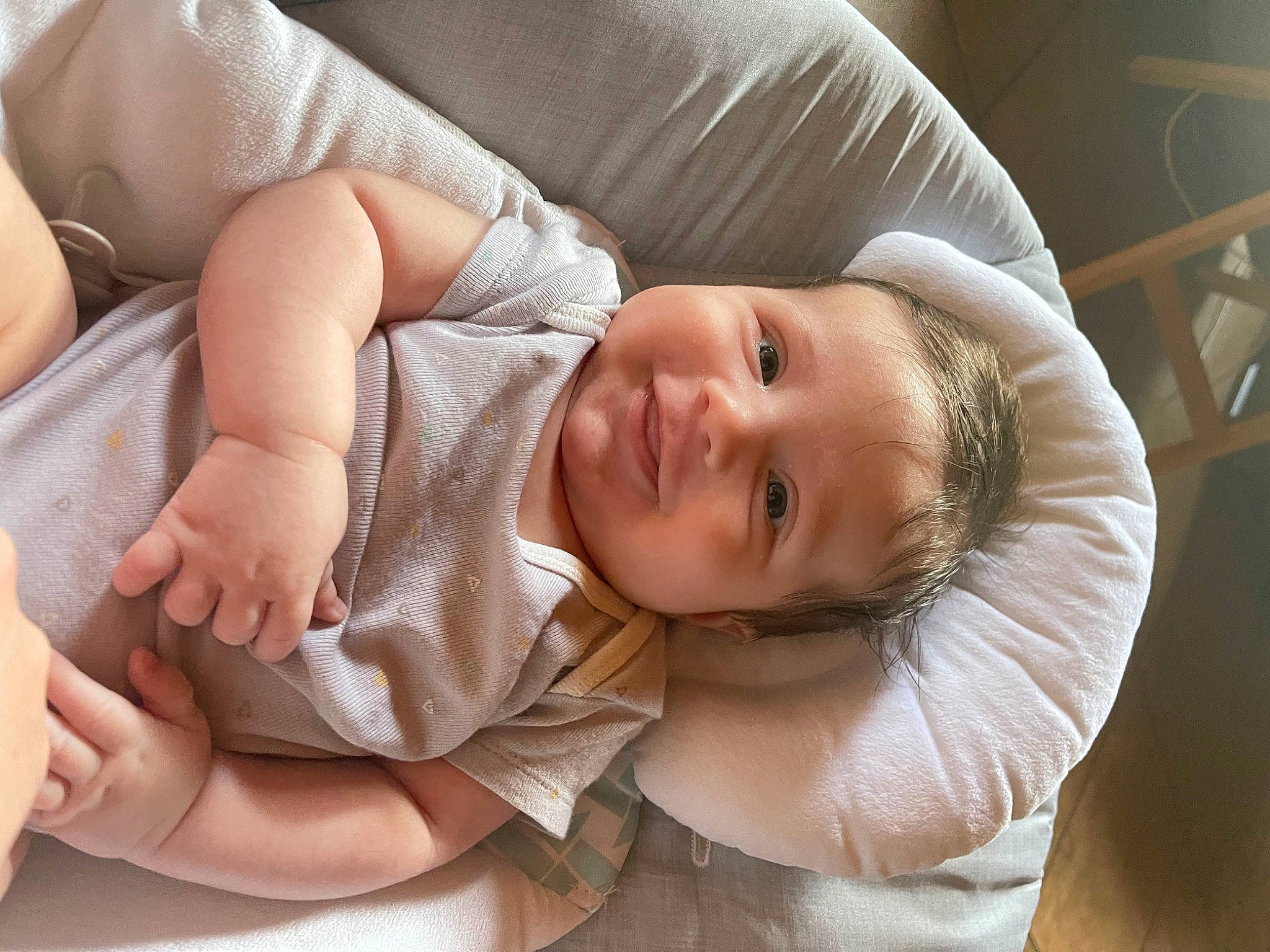 Slade is registered to the contest to win money with this photo: cheek, comfort, eye, eyelash, finger, gesture, hand, happy, head, human_body, joint, lip, mammal, mouth, muscle, neck, nose, person, skin, smile