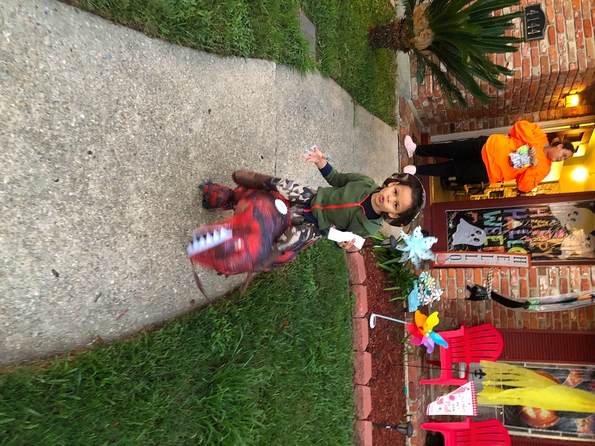 Avery joined the competition — help win amazing prizes! adventure, arecales, building, carmine, event, fun, grass, landscape, leisure, palm_tree, person, plant, pole, recreation, tree, vehicle