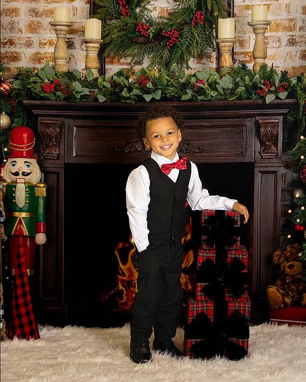 Avery joined the competition — help win amazing prizes! christmas, christmas_decoration, christmas_eve, christmas_ornament, christmas_tree, door, event, formal_wear, holiday, holiday_ornament, joy, ornament, pattern, person, plant, smile, snow, tartan, toy, tree