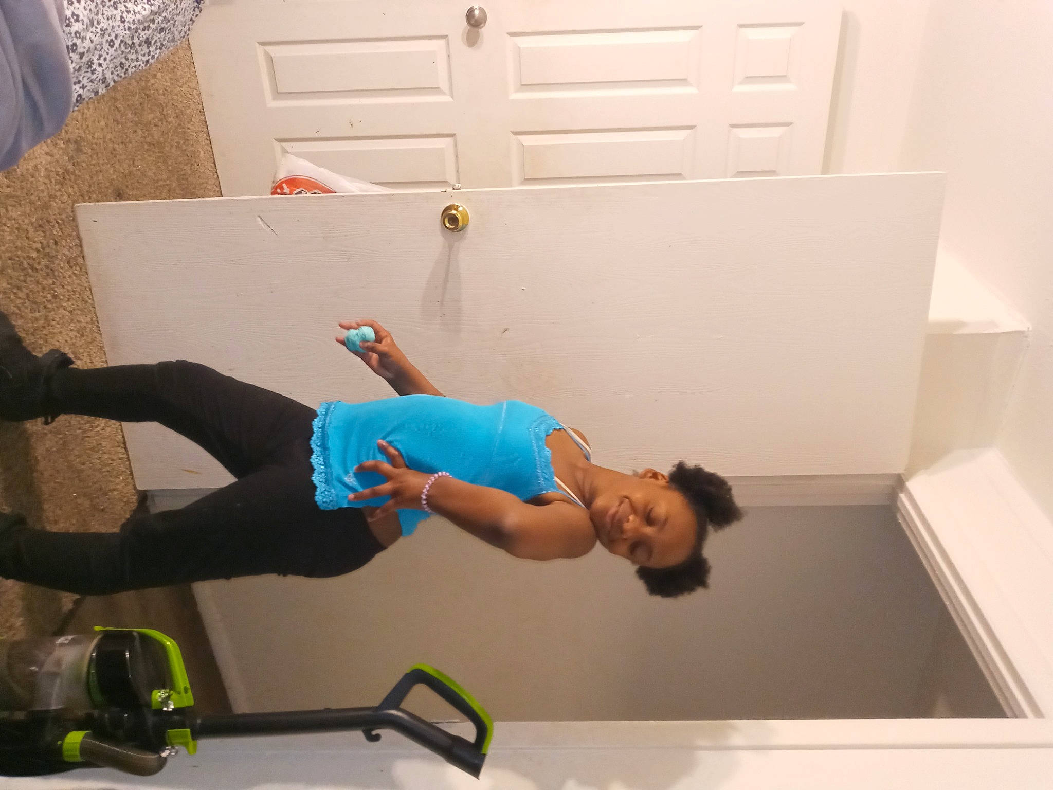 Jo' Lycia is registered to the contest to win money with this photo: active_pants, balance, comfort, door, elbow, electric_blue, exercise, flooring, hip, human_leg, joy, knee, leisure, person, physical_fitness, sportswear, t_shirt, thigh, waist, wood