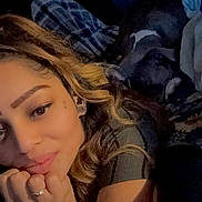 Daisy is registered to the contest to win money with this photo: