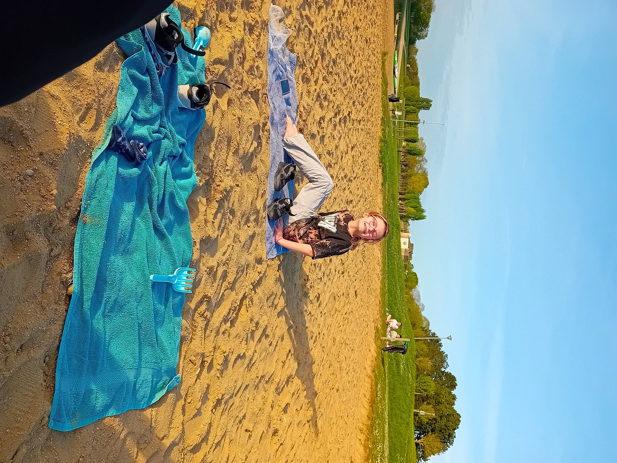 Milana a rejoint le concours — aidez-le/la à gagner de superbes lots ! adventure, climbing, extreme_sport, formation, fun, geology, grass, joy, landscape, leisure, people_in_nature, person, recreation, rock, rock_climbing_equipment, sky, slope, soil, sport_climbing, sports_equipment