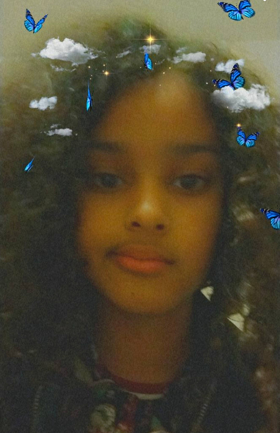 Amy participe au concours pour gagner de l'argent avec cette photo : black_hair, chin, cool, electric_blue, eyebrow, eyelash, eyewear, fashion_accessory, flash_photography, forehead, fun, hairstyle, happy, iris, jaw, lip, long_hair, nose, person, selfie