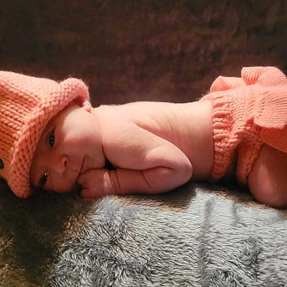 Raiden is registered to the contest to win money with this photo: art, barefoot, child, comfort, fawn, finger, foot, hand, human_leg, knee, nail, skin, textile, thigh, thumb, toddler, toe, wood, wool, wrist