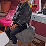 Willow a rejoint le concours — aidez-le/la à gagner de superbes lots ! child, girl, denim_jacket, leggings, sneakers, stool, pink_room, mirror, vanity, hair, toy, decor, chair, backpack, blanket, floor, rug, face, sitting, indoor