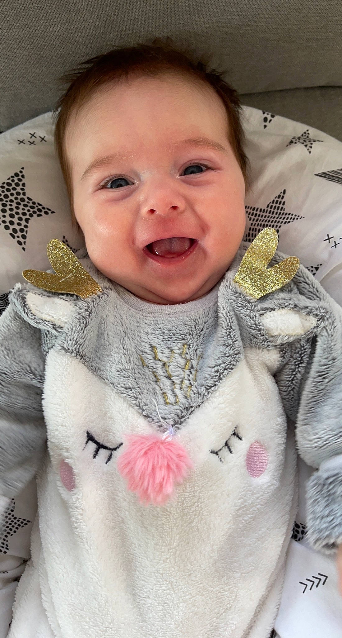 Seyana a rejoint le concours — aidez-le/la à gagner de superbes lots ! baby, baby_toddler_clothing, cheek, collar, comfort, eye, eyebrow, face, happy, head, iris, lip, neck, nose, outerwear, person, pink, skin, sleeve, smile