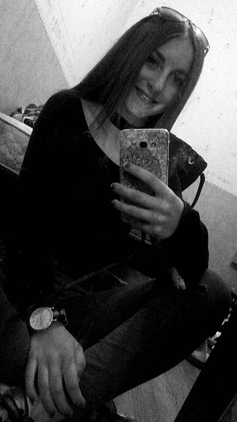 Mary participe au concours pour gagner de l'argent avec cette photo :