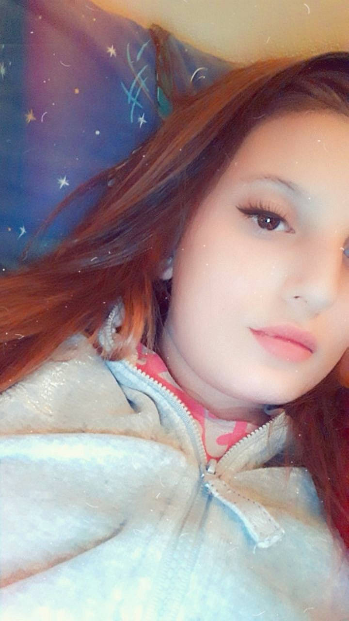 Tina a rejoint le concours — aidez-le/la à gagner de superbes lots ! beauty, brown_hair, cg_artwork, cheek, chin, eye, eyebrow, eyelash, face, fawn, hair, head, lip, long_hair, nose, person, photography, portrait, selfie, skin