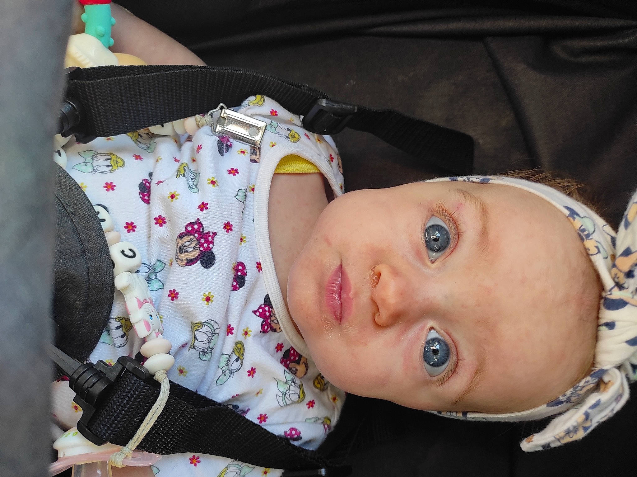 Camillia participe au concours pour gagner de l'argent avec cette photo : baby, baby_products, baby_toddler_clothing, cheek, child, comfort, eyelash, happy, lip, nose, pattern, person, product, sitting, skin, sleeve, textile, toddler, tree