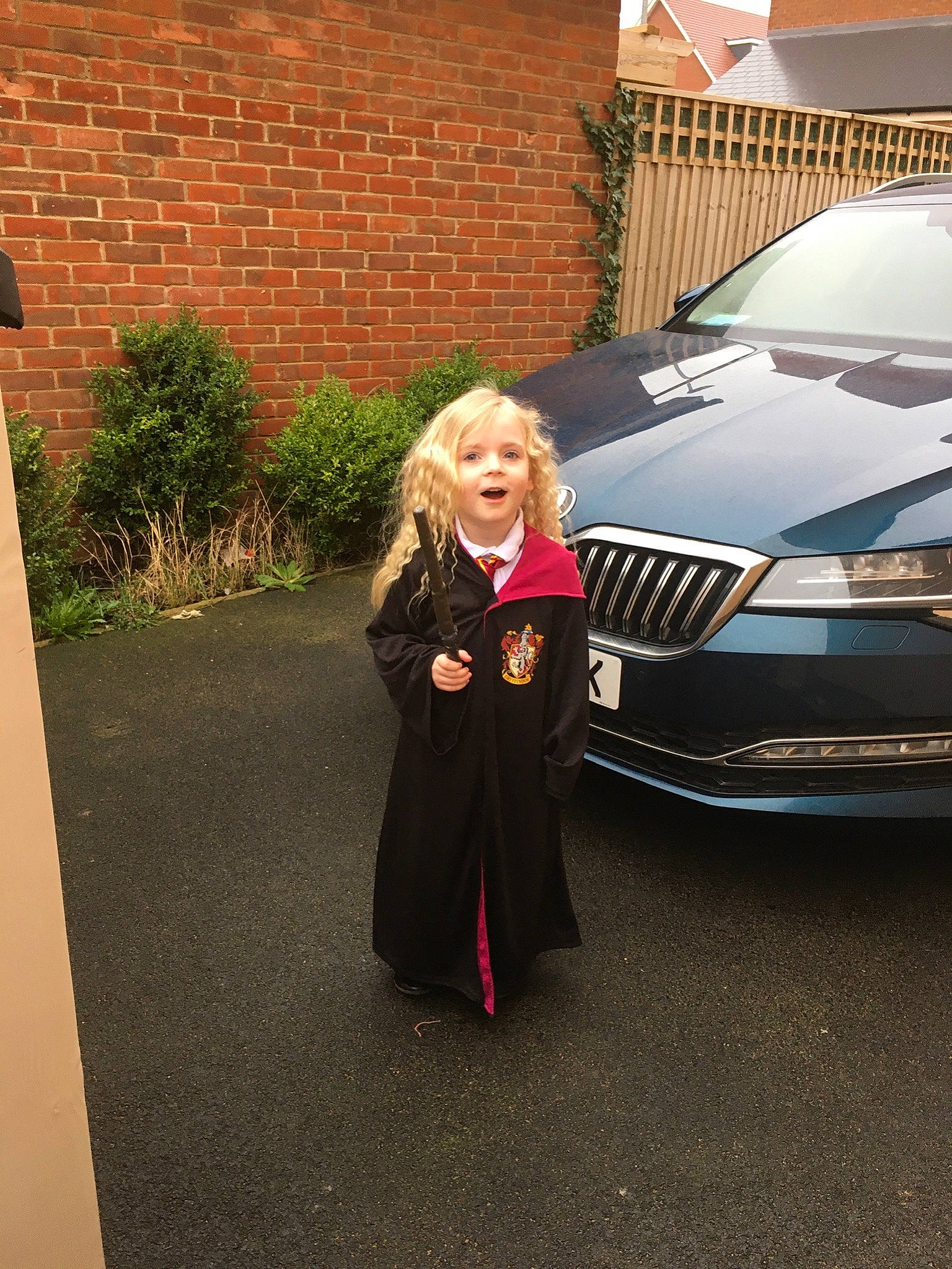 Louise joined the competition — help win amazing prizes! automotive_design, automotive_exterior, automotive_lighting, car, crossover_suv, executive_car, family_car, full_size_car, grille, headlamp, lancia_ypsilon, land_vehicle, luxury_vehicle, mid_size_car, parking, person, personal_luxury_car, sport_utility_vehicle, subcompact_car, vehicle