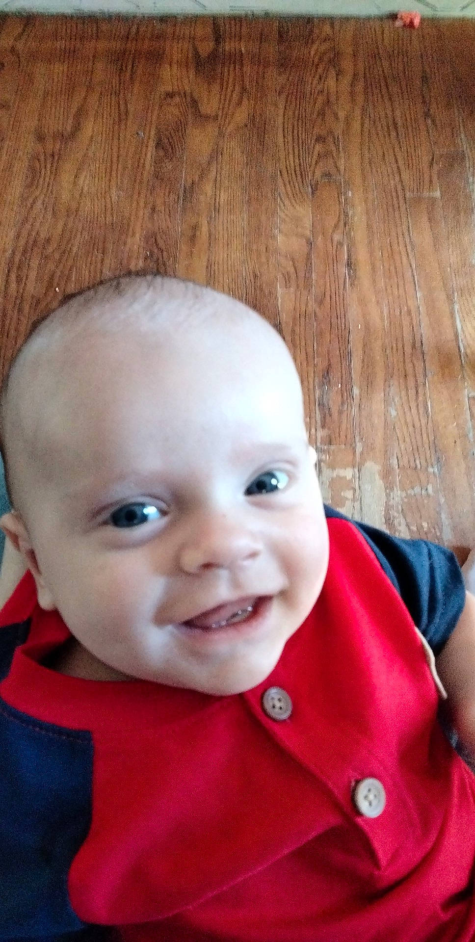 Everest is registered to the contest to win money with this photo: baby, baby_toddler_clothing, cheek, child, eye, eyebrow, eyelash, face, grass, happy, head, iris, lip, mouth, nose, person, skin, sleeve, smile, toddler