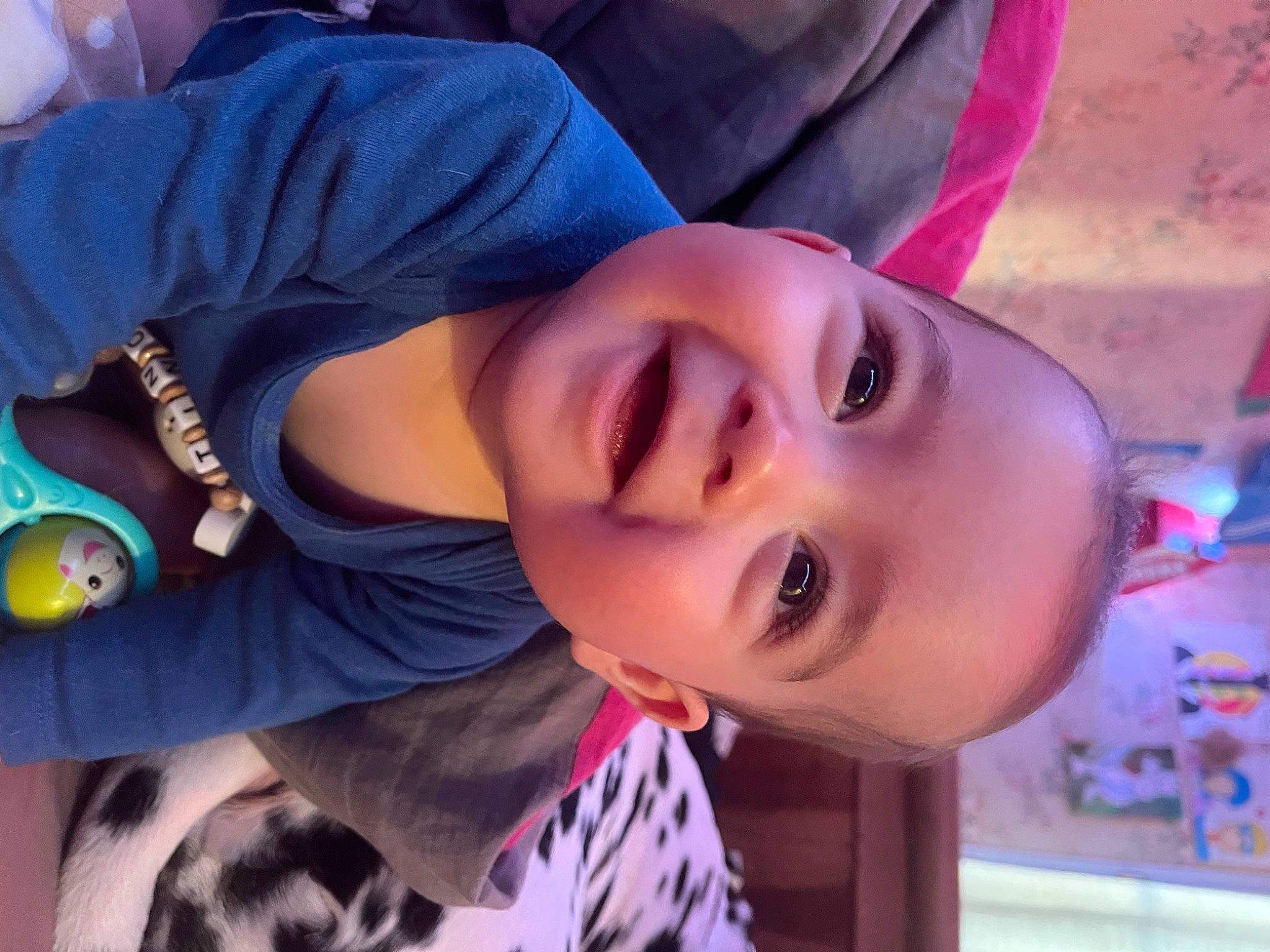 Tino a rejoint le concours — aidez-le/la à gagner de superbes lots ! cheek, child, chin, cool, eye, eyebrow, eyelash, facial_expression, forehead, happy, iris, leisure, lip, mammal, mouth, nose, person, skin, smile, toddler